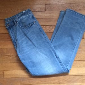 American Eagle Outfitters extreme flex jeans
